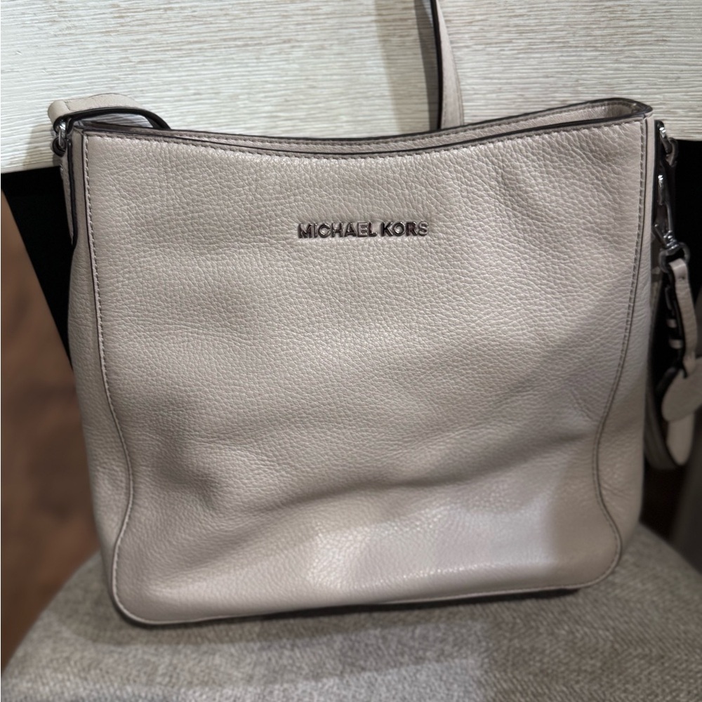 Michael Kors Gray Shoulder/Crossbody Bag